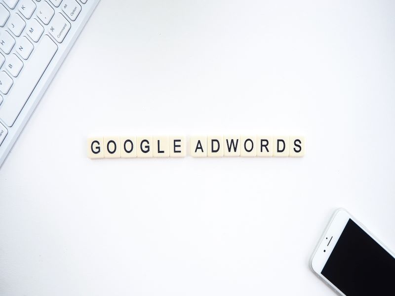 google-adwords-en-alicante-imagen-domino.jpg